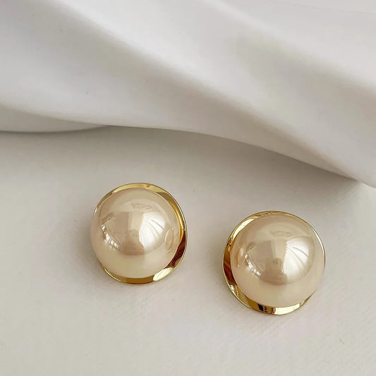 Lux Vintage Round Gold Color Pearl Earrings for Women Luxury Simple Elegant Stud Earrings Wedding Jewelry Party Gifts